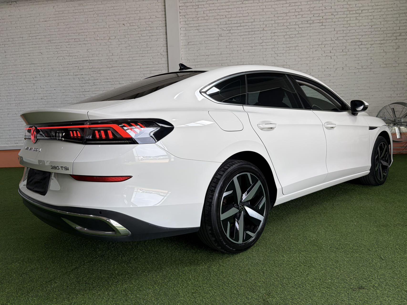 Volkswagen Lamando 2022 thumb 4