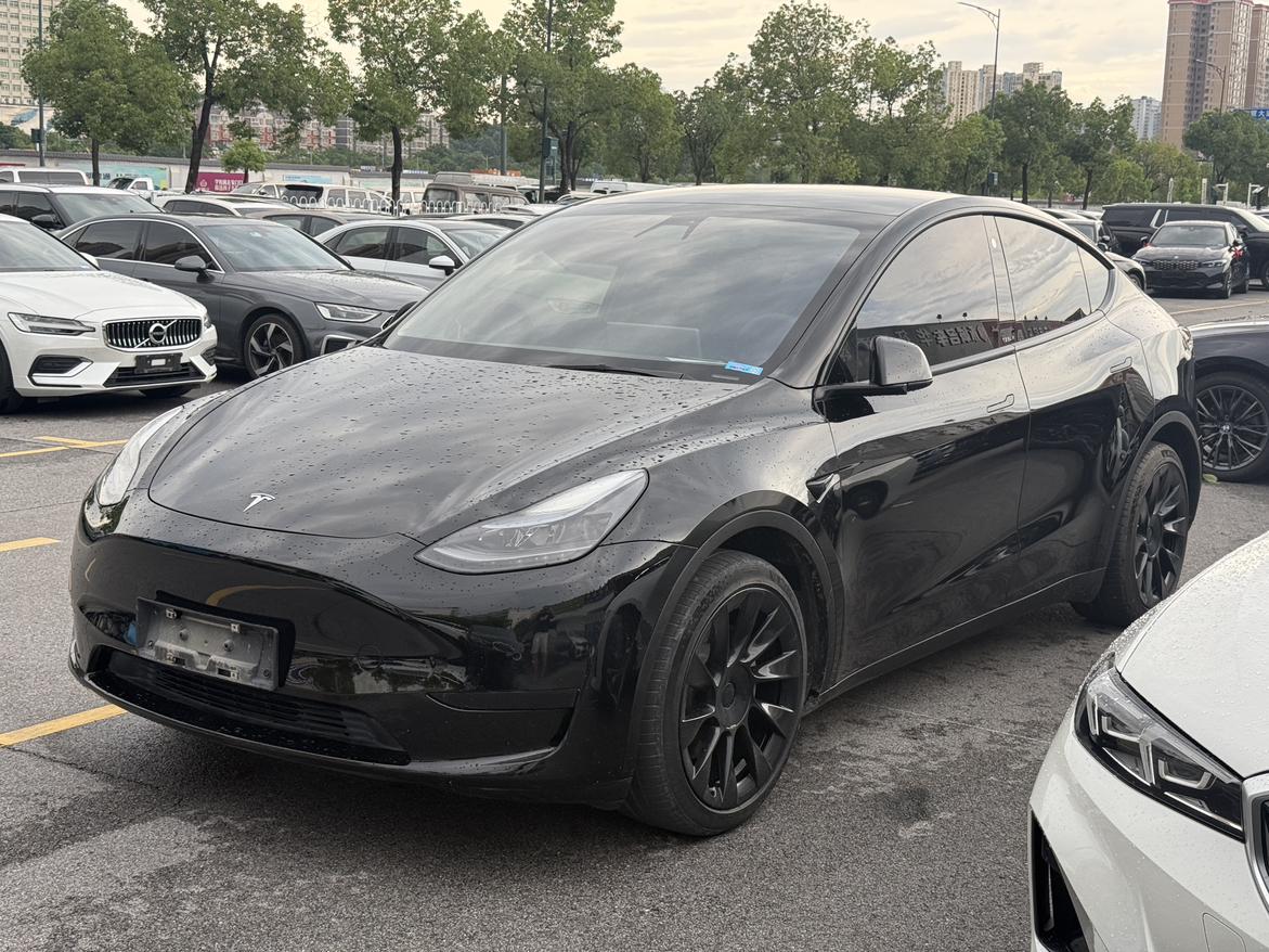 Tesla Model Y 2022 thumb 9