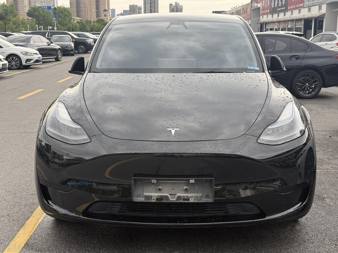 Tesla Model Y 2022 thumb 10