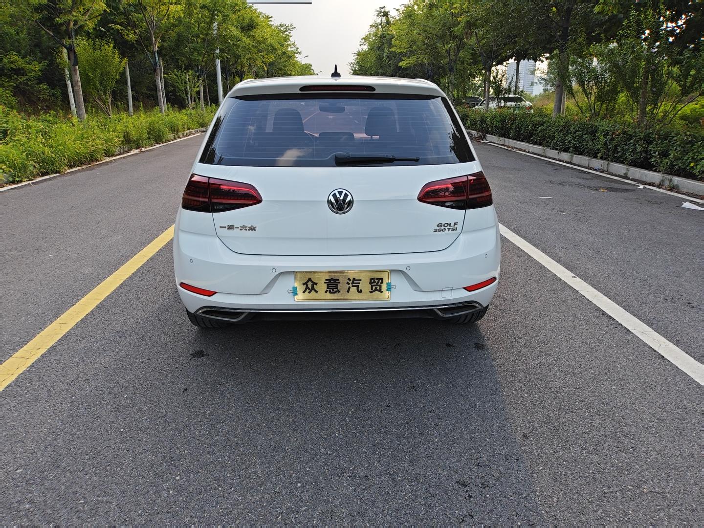 Volkswagen Golf Sportsvan 2019 thumb 3