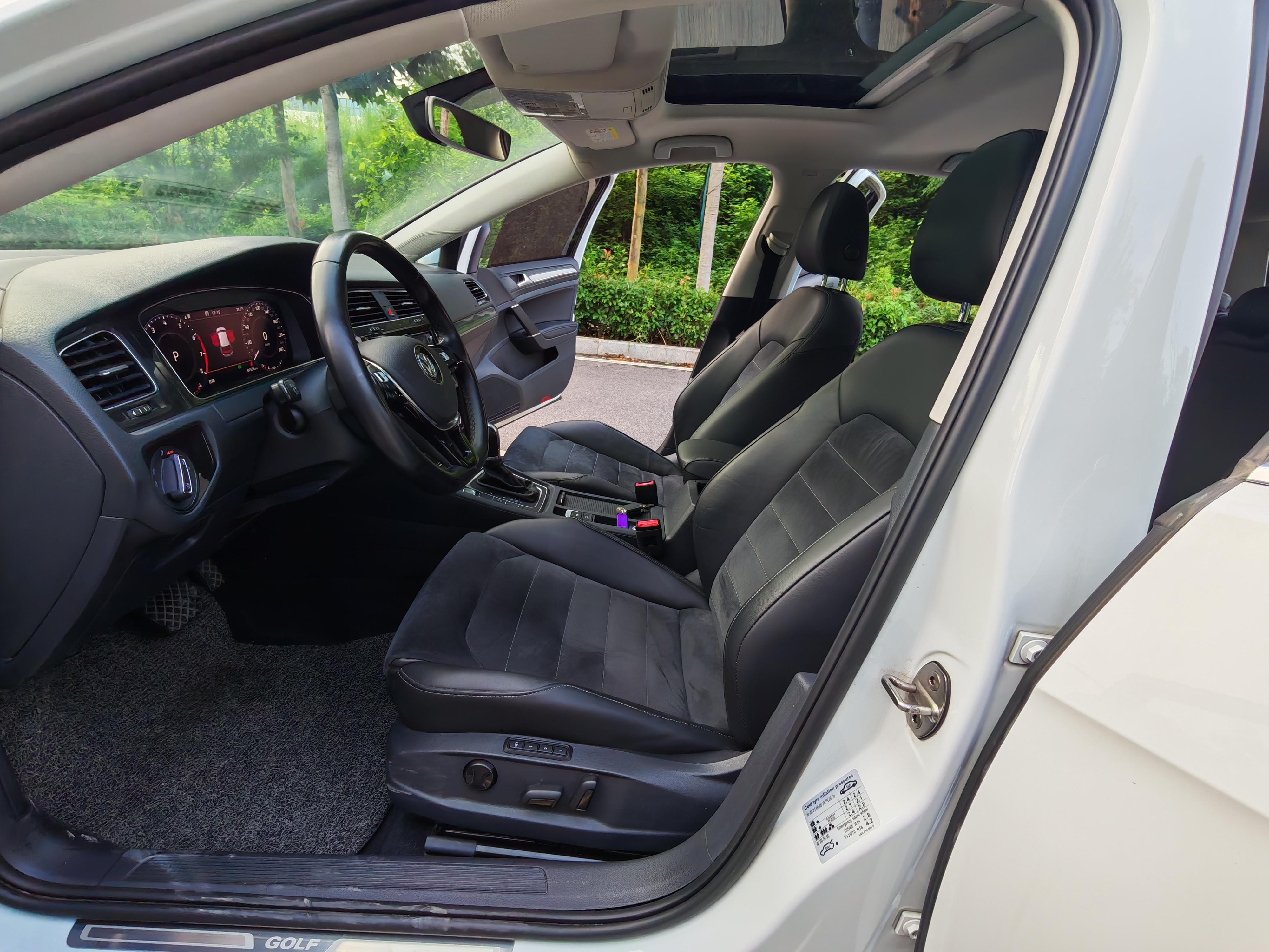 Volkswagen Golf Sportsvan 2019 thumb 8