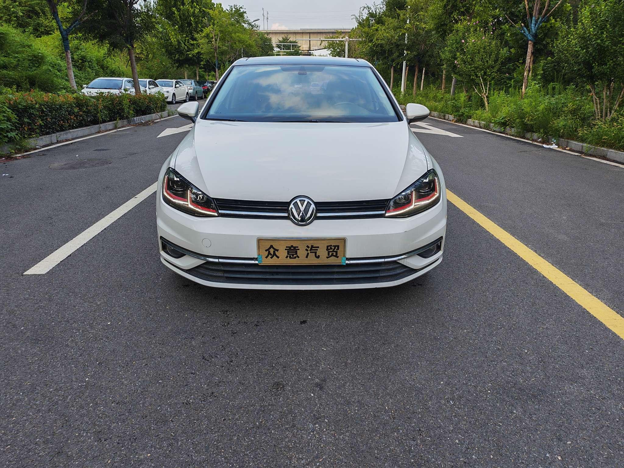 Volkswagen Golf Sportsvan 2019 thumb 10