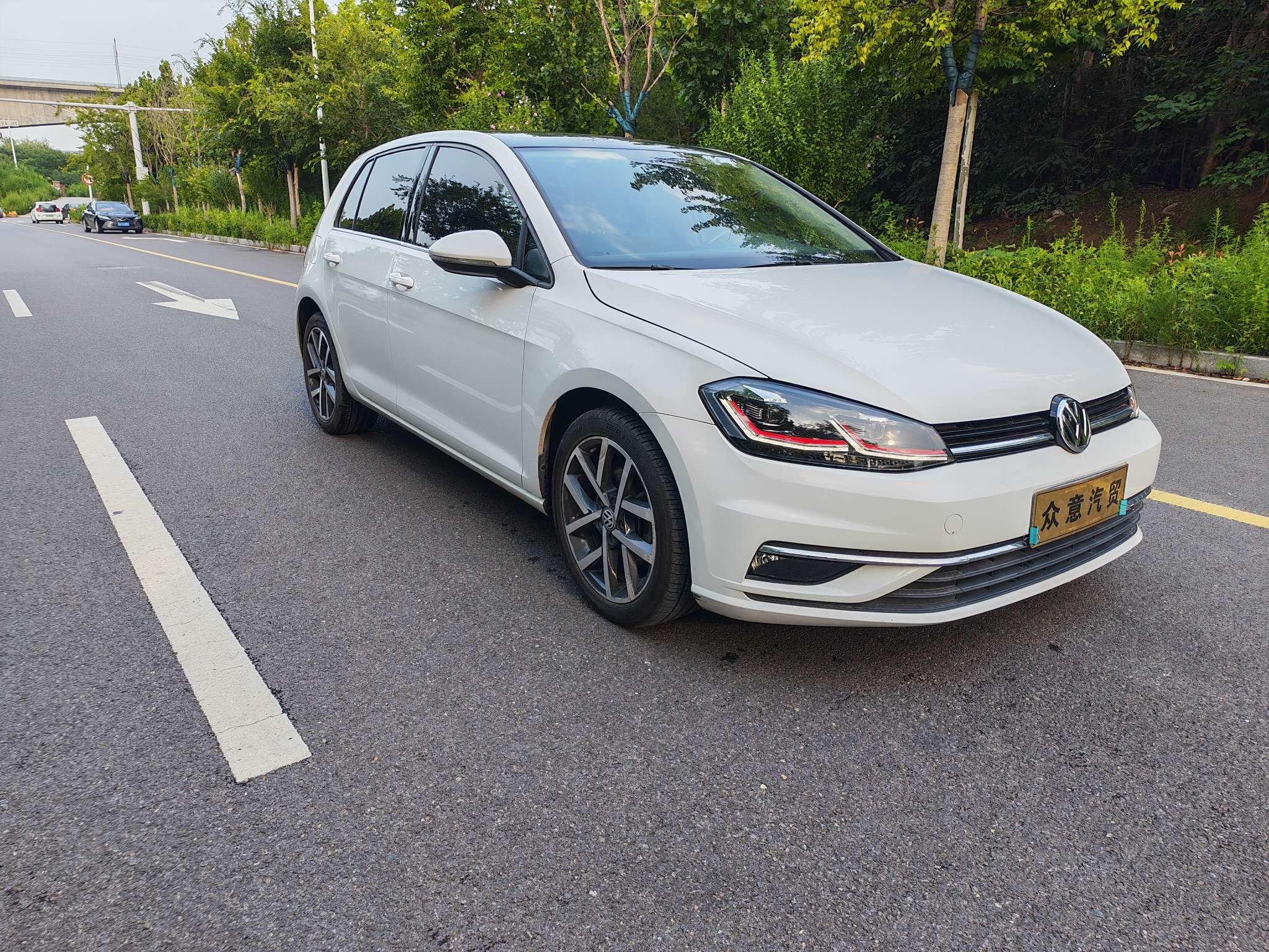 Volkswagen Golf Sportsvan 2019 thumb 11