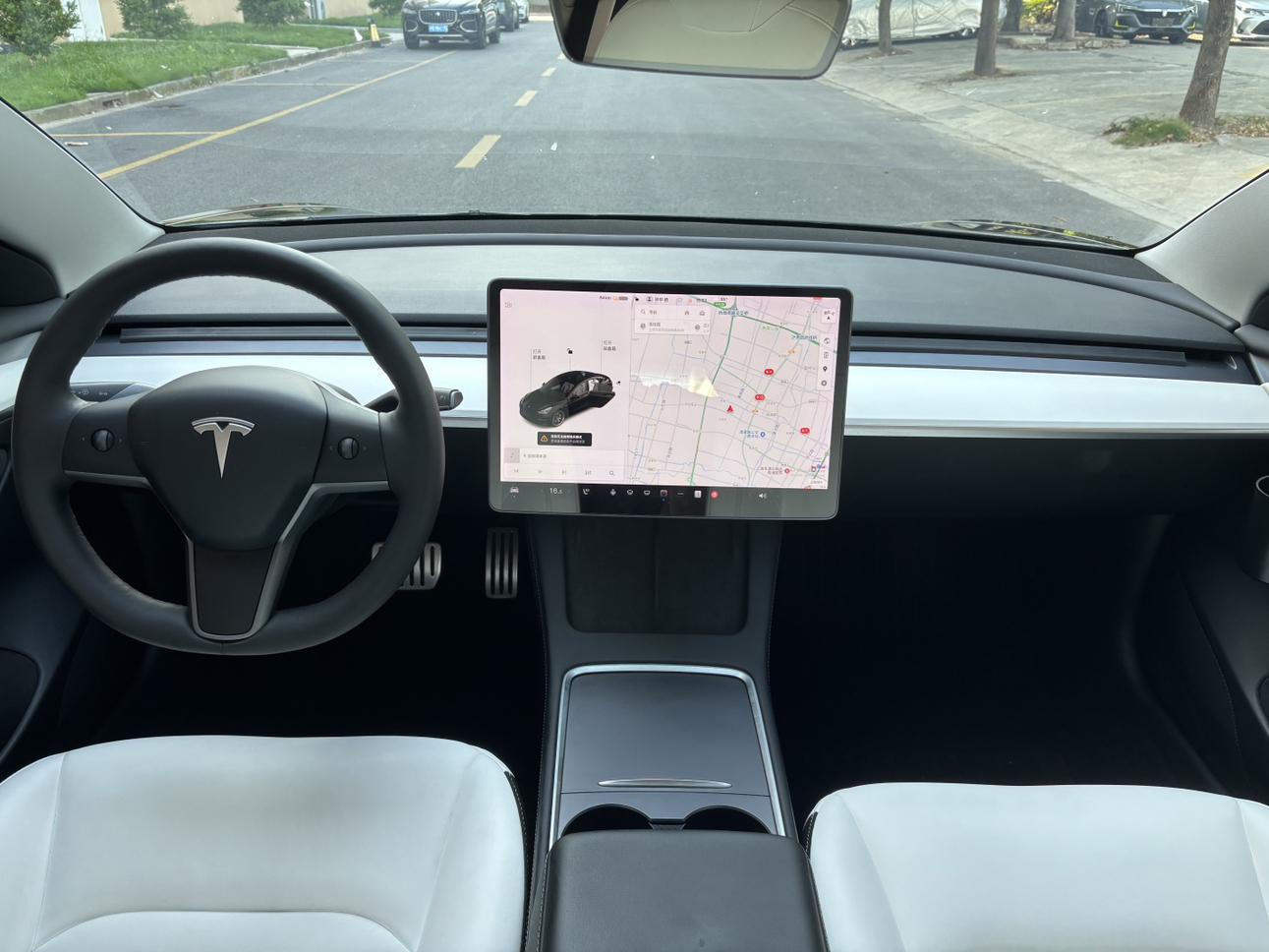 Tesla Model 3 2021 thumb 7