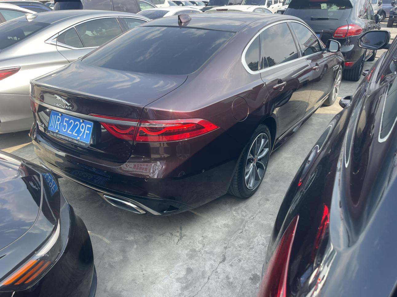 Jaguar XFL 2021 thumb 3