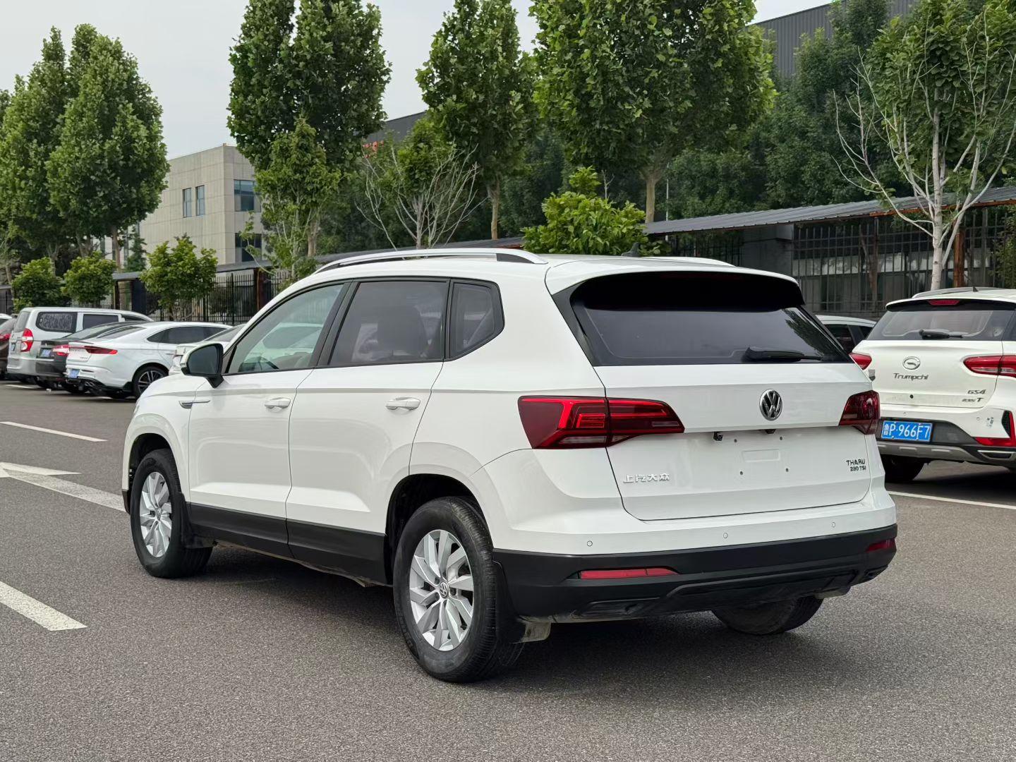 Volkswagen Tharu 2019 thumb 2