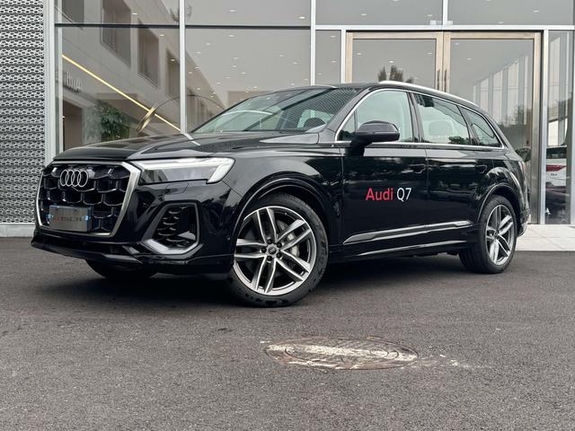 Audi Q7 2025 thumb 9