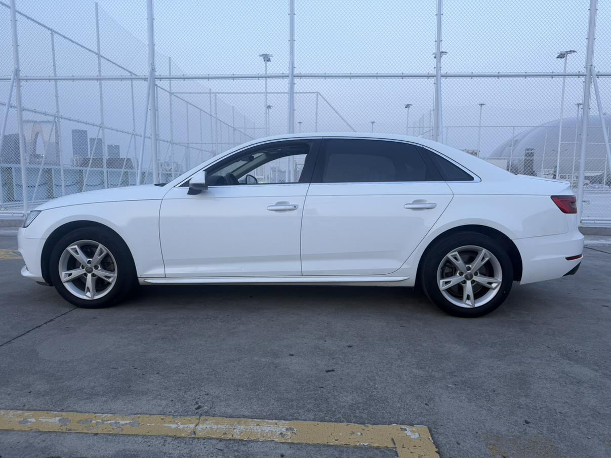 Audi A4 2017 thumb 2