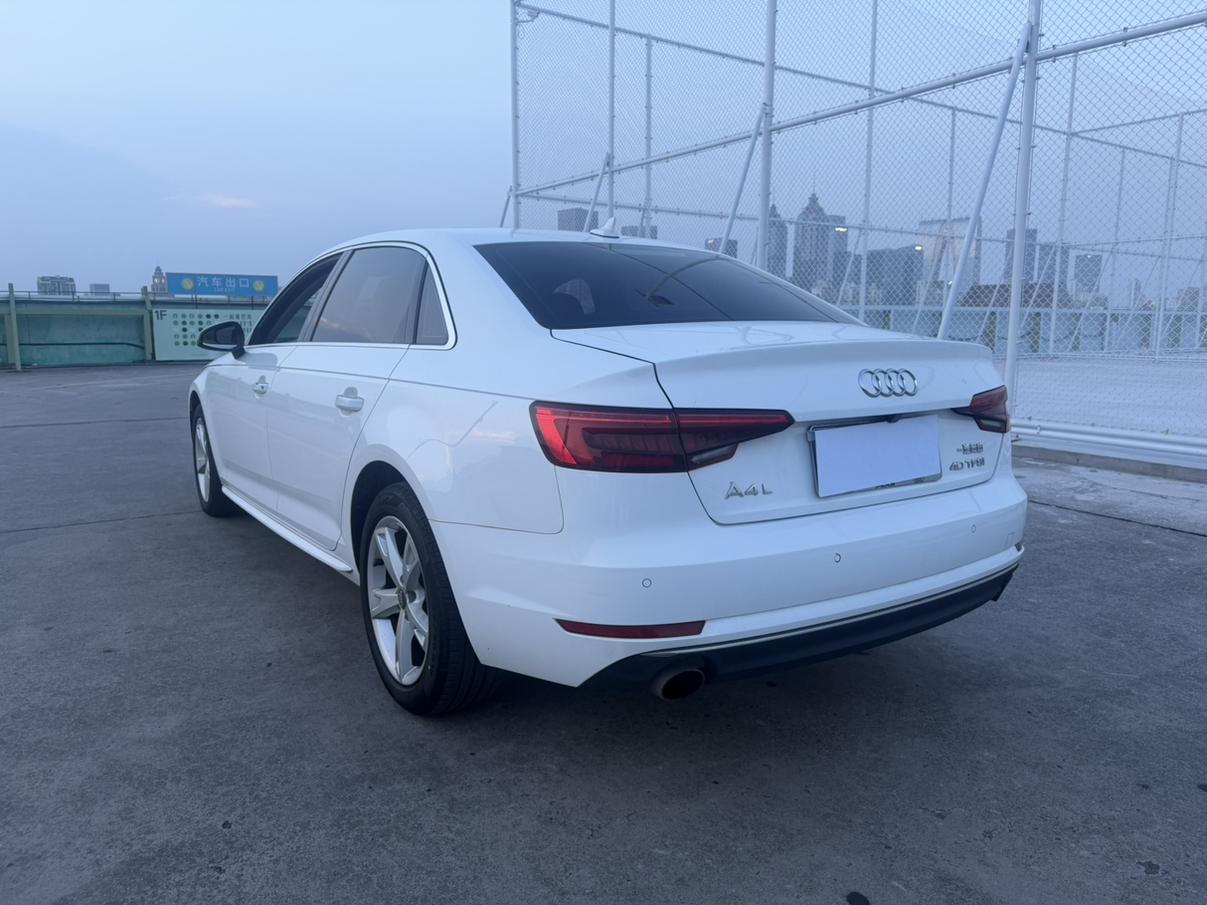Audi A4 2017 thumb 3