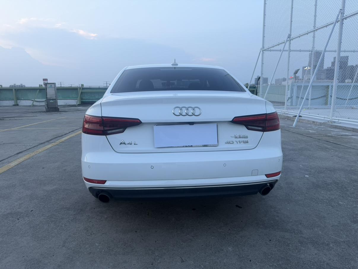 Audi A4 2017 thumb 4