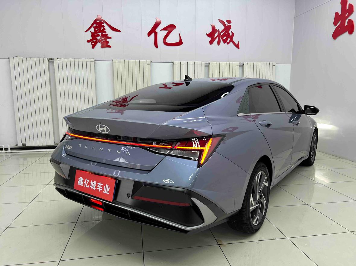 Hyundai Elantra 2022 thumb 3