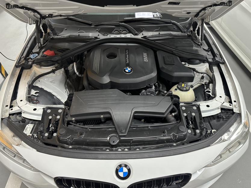 BMW 3 серии 2018 thumb 5