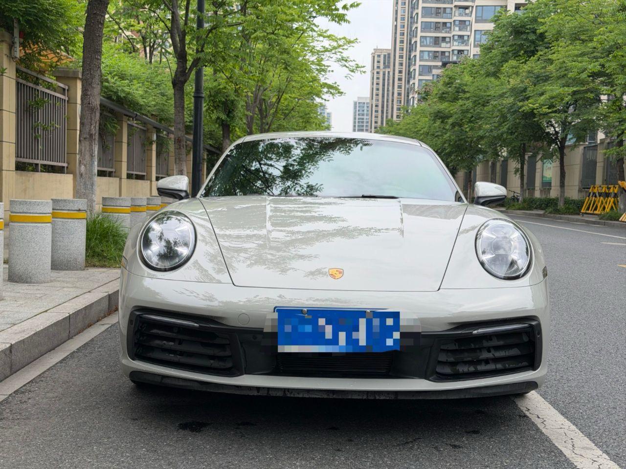 Porsche 911 2020 thumb 9