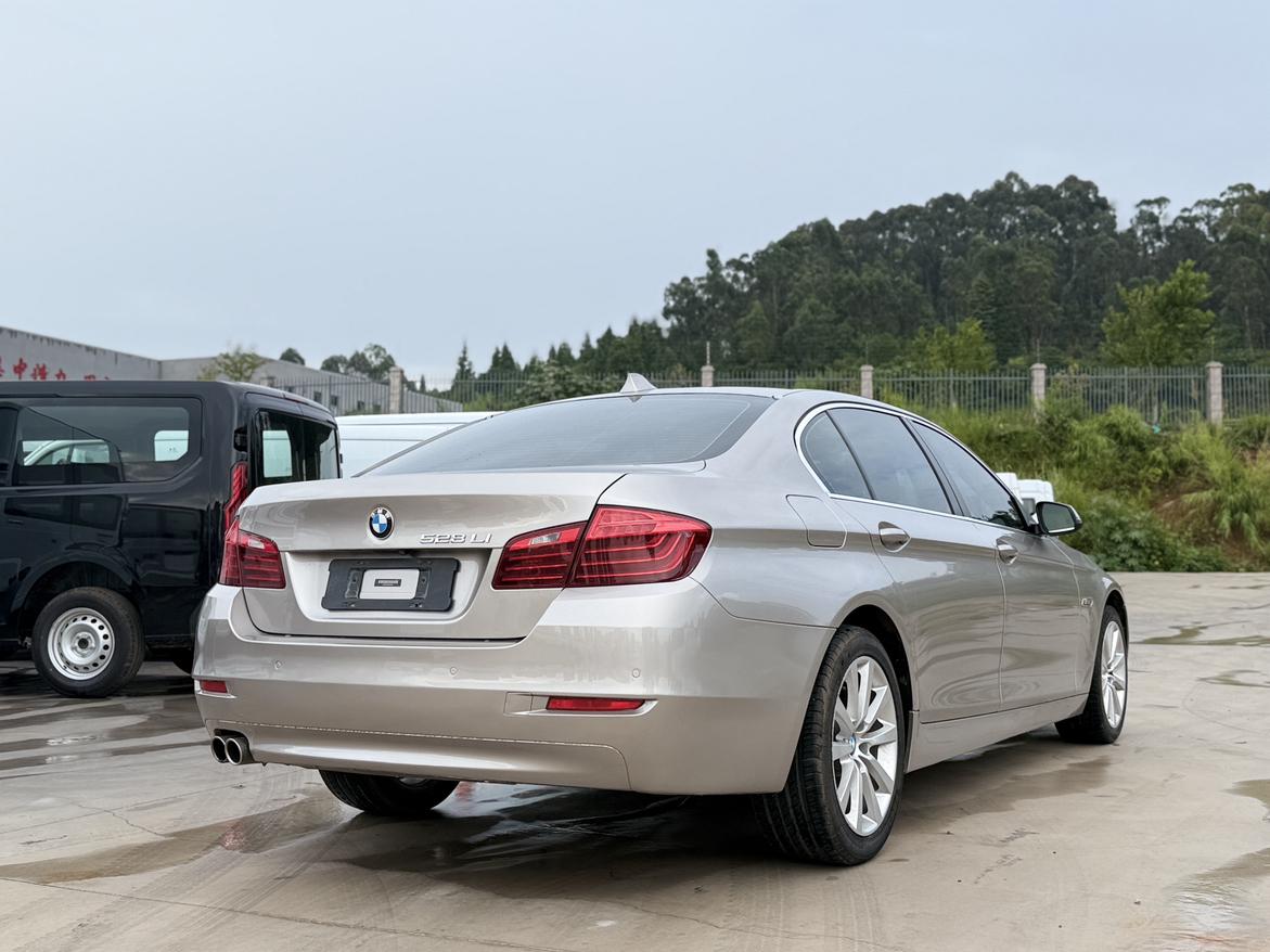 BMW 5 серии 2014 thumb 4