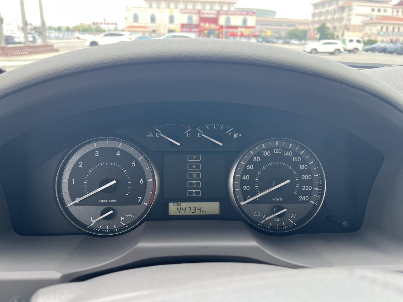 Toyota Land Cruiser 2018 thumb 6