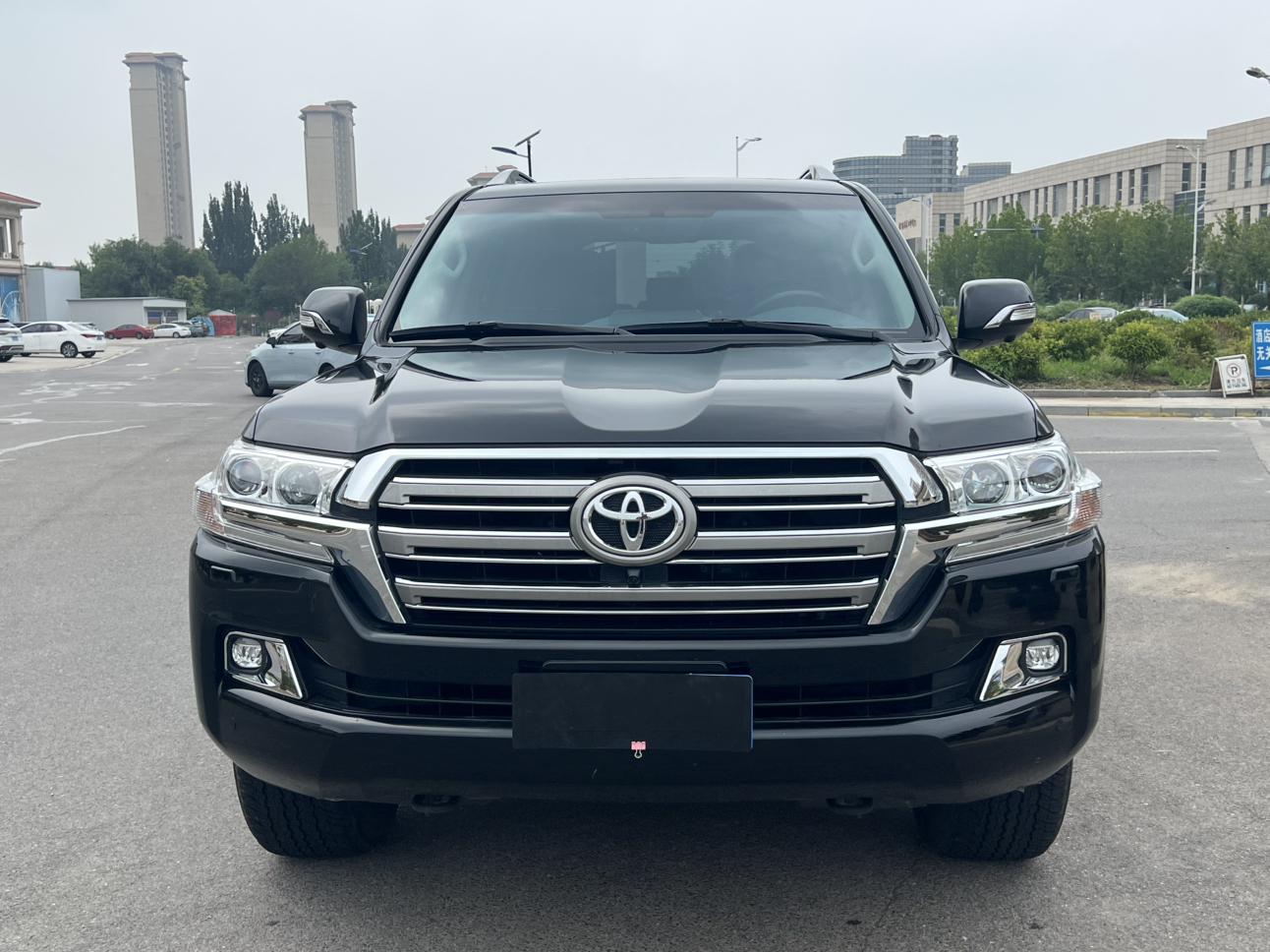 Toyota Land Cruiser 2018 thumb 10