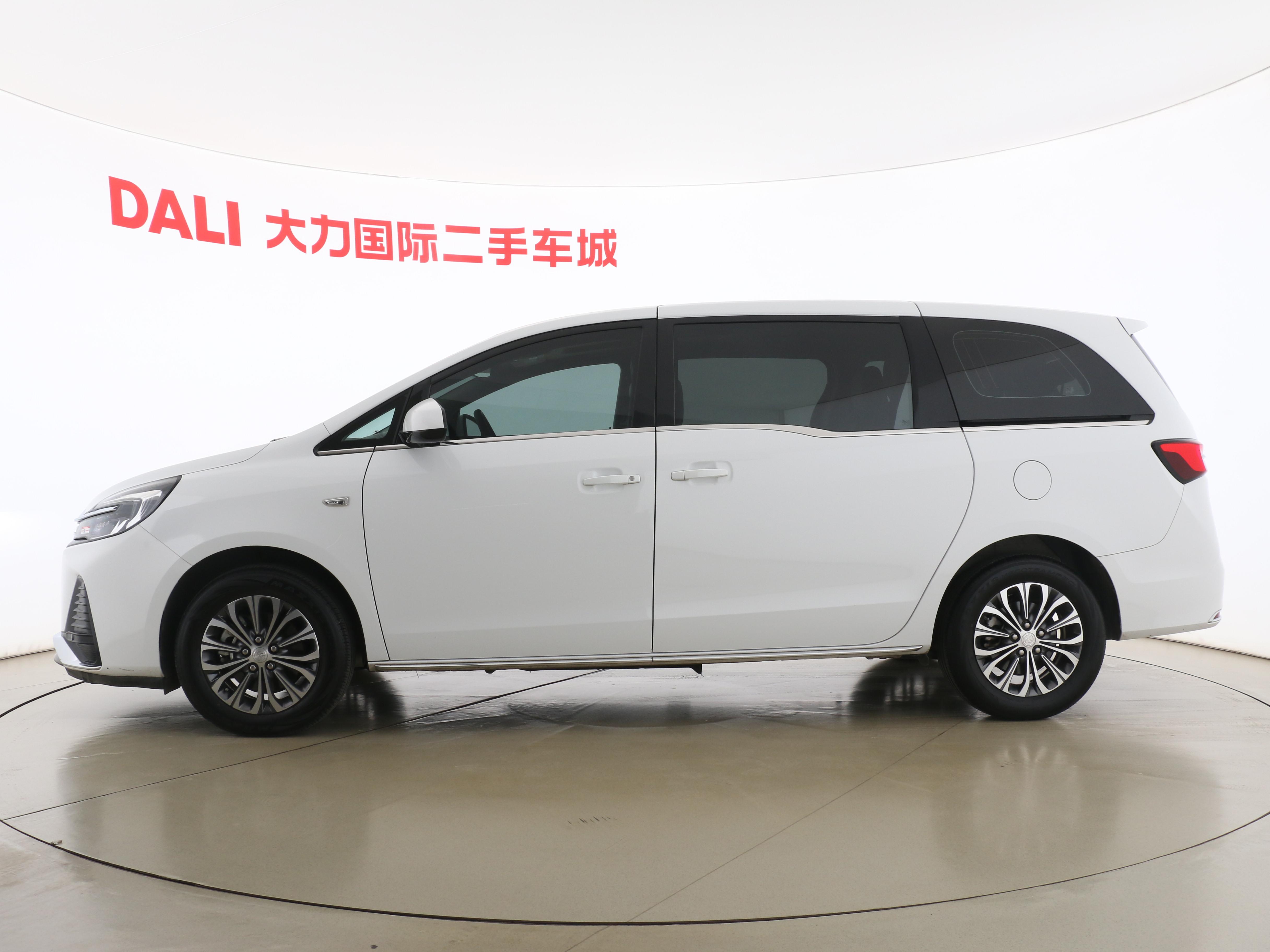 Buick GL8 2022 thumb 2