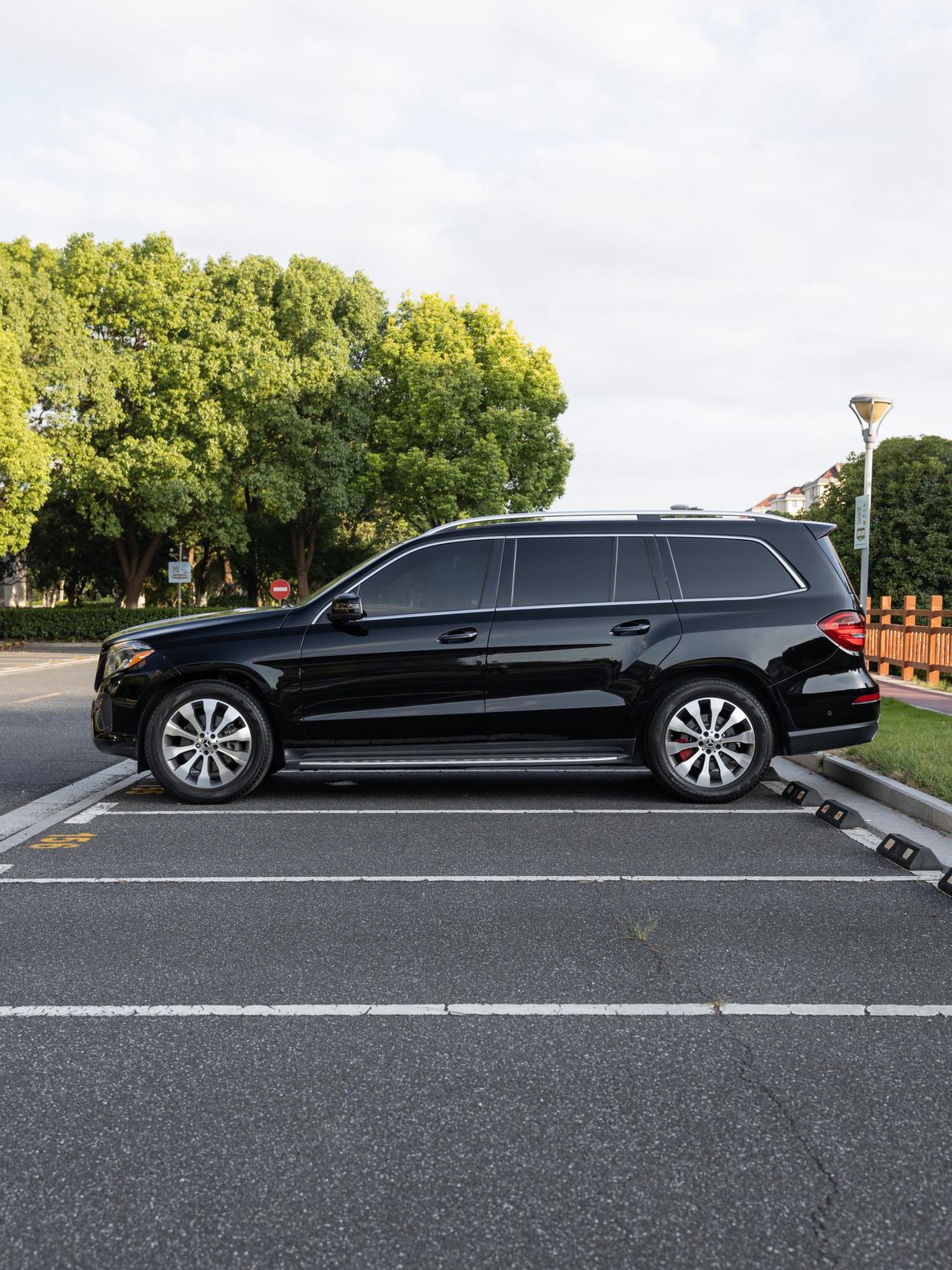 Mercedes-Benz GLS 2018 thumb 2