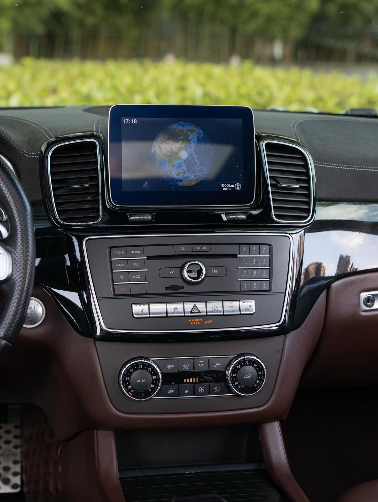 Mercedes-Benz GLS 2018 thumb 8