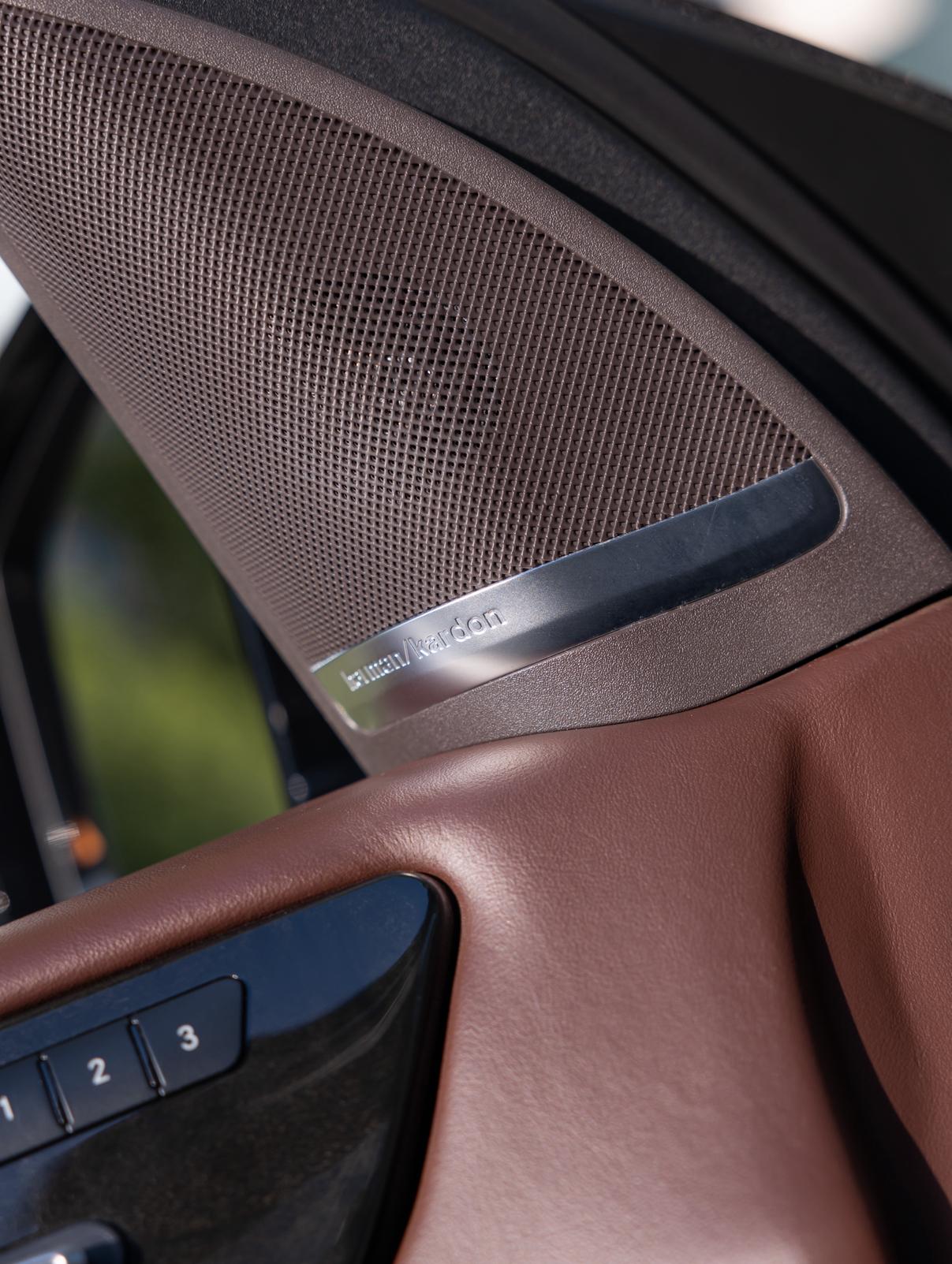 Mercedes-Benz GLS 2018 thumb 10