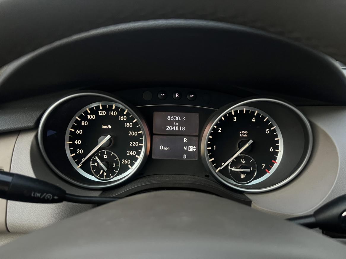 Mercedes-Benz R-Класс 2011 thumb 8