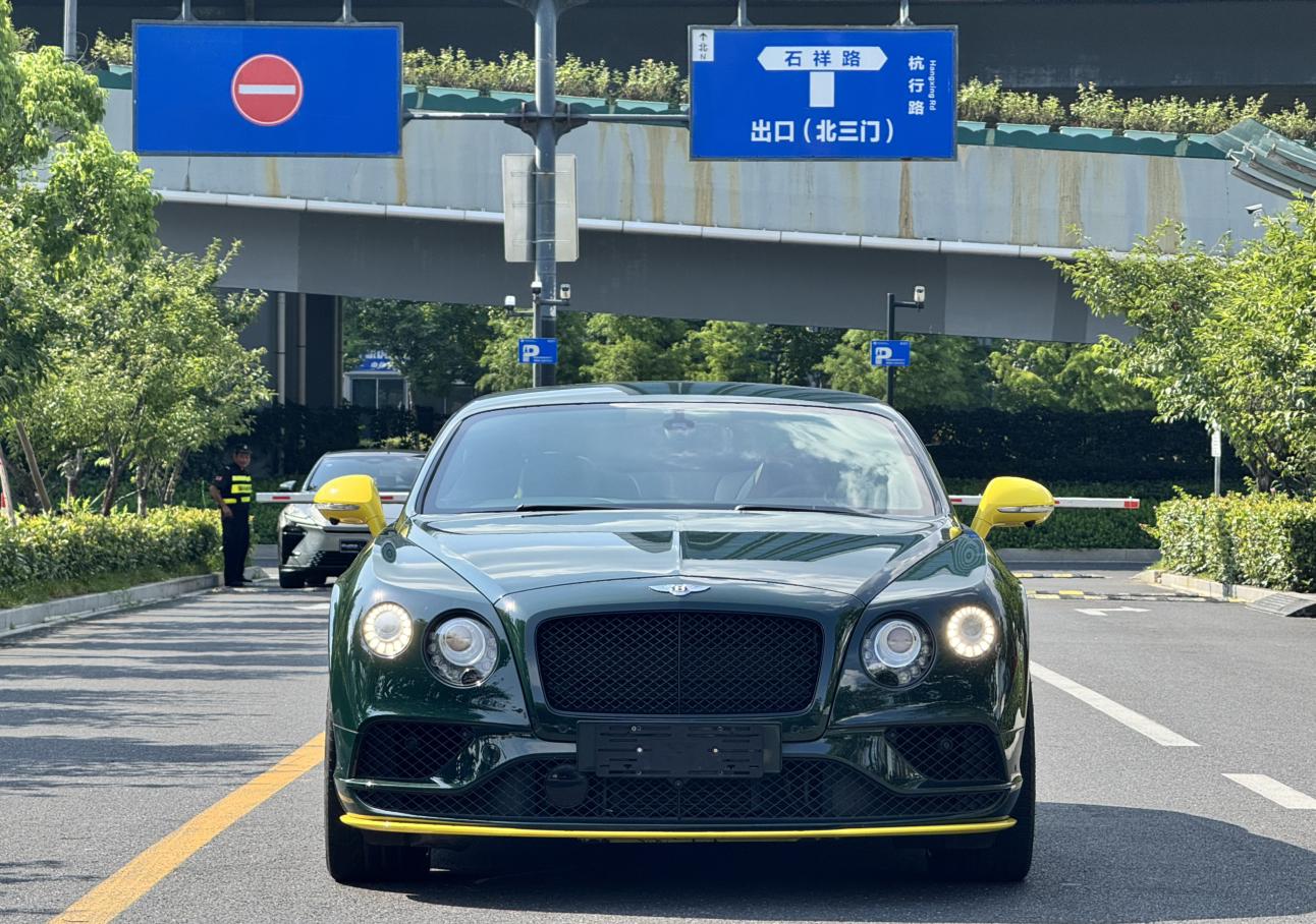 Bentley Ou Lu 2017 thumb 10
