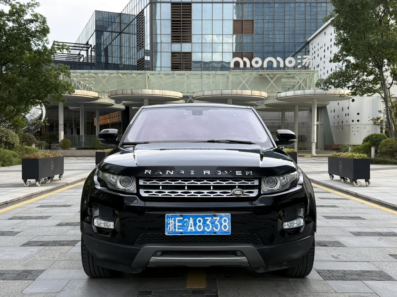 Land Rover Range Rover Velar 2012 thumb 9