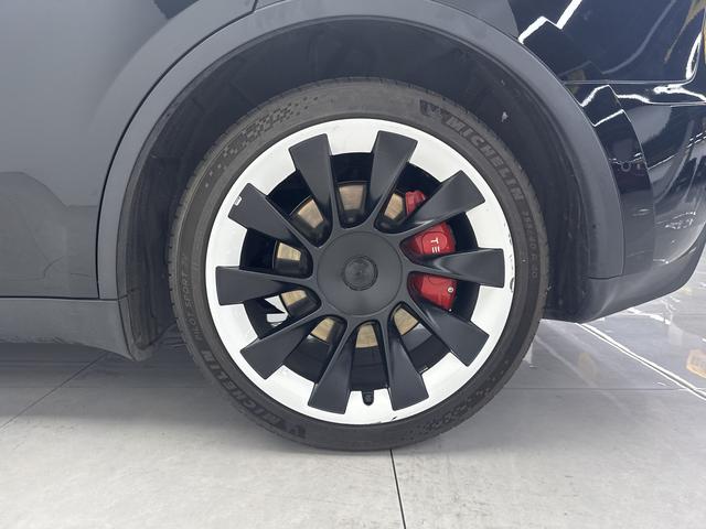 Tesla Model Y 2022 thumb 7