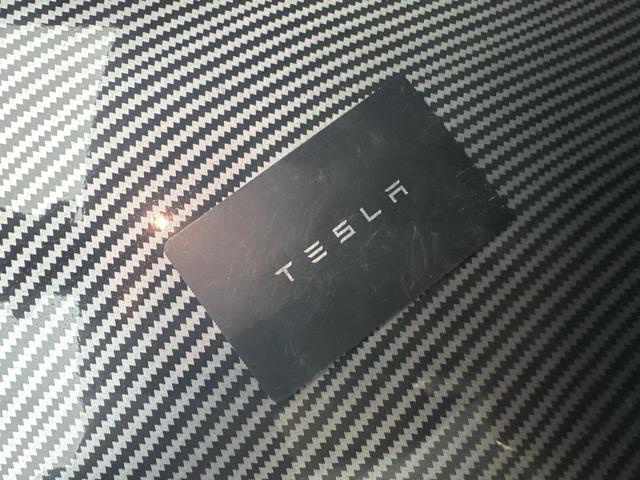 Tesla Model Y 2022 thumb 9