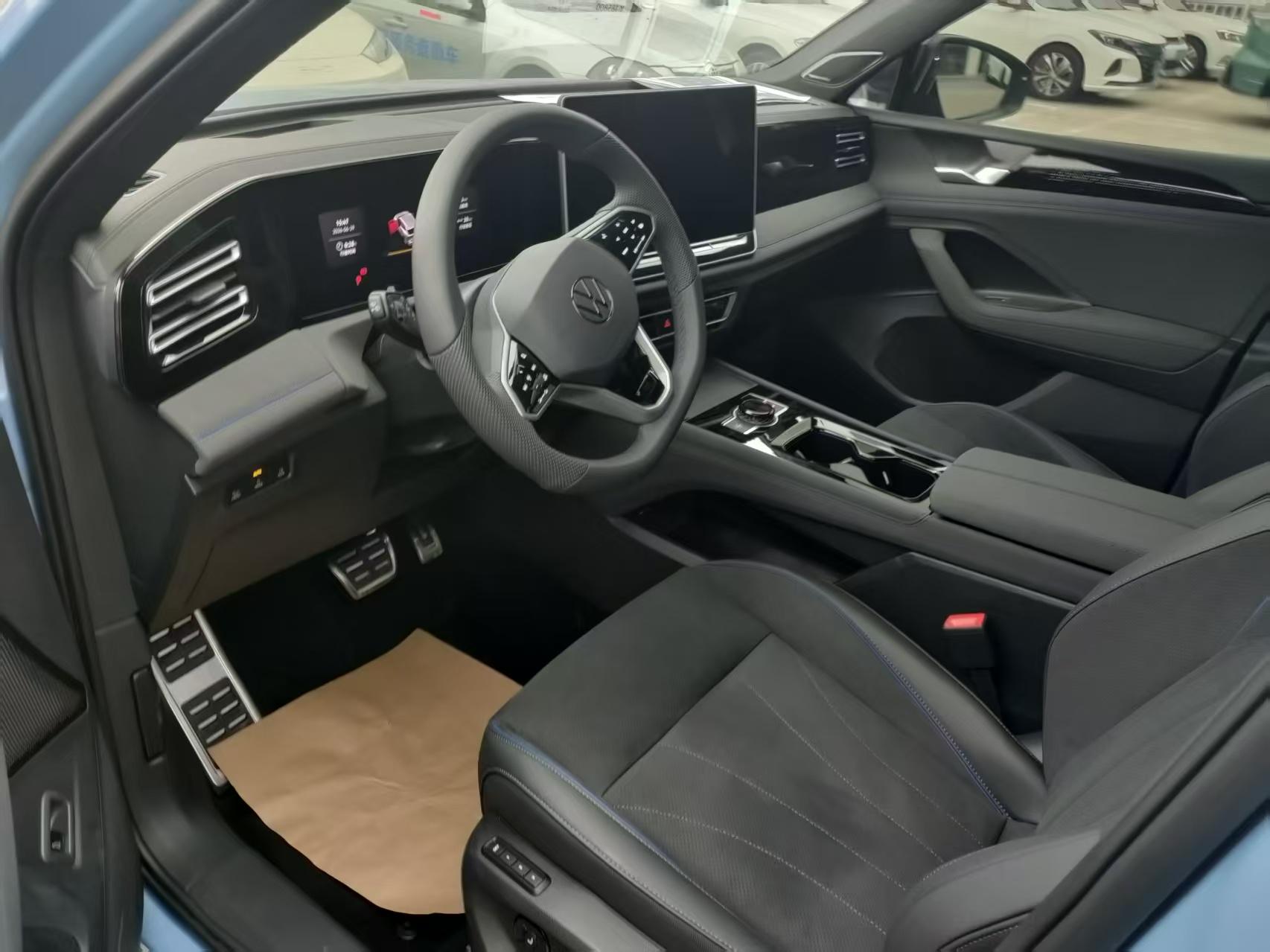 Volkswagen Tiguan 2025 thumb 7