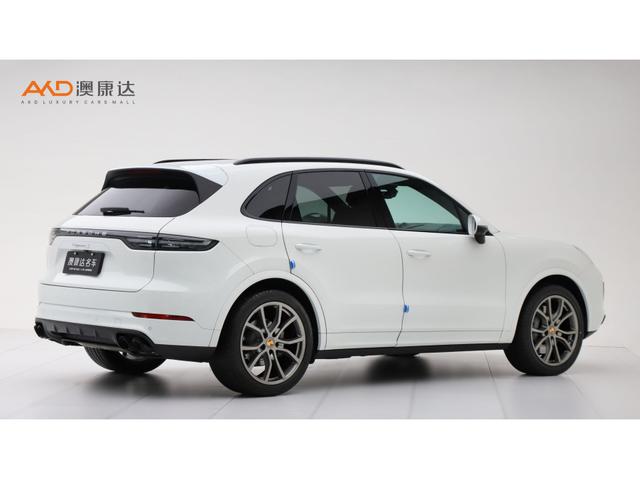 Porsche Cayenne 2022 thumb 2