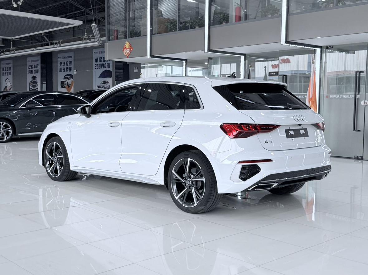 Audi A3 2022 thumb 2