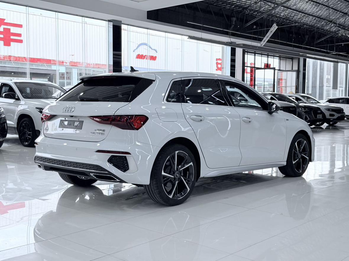 Audi A3 2022 thumb 4
