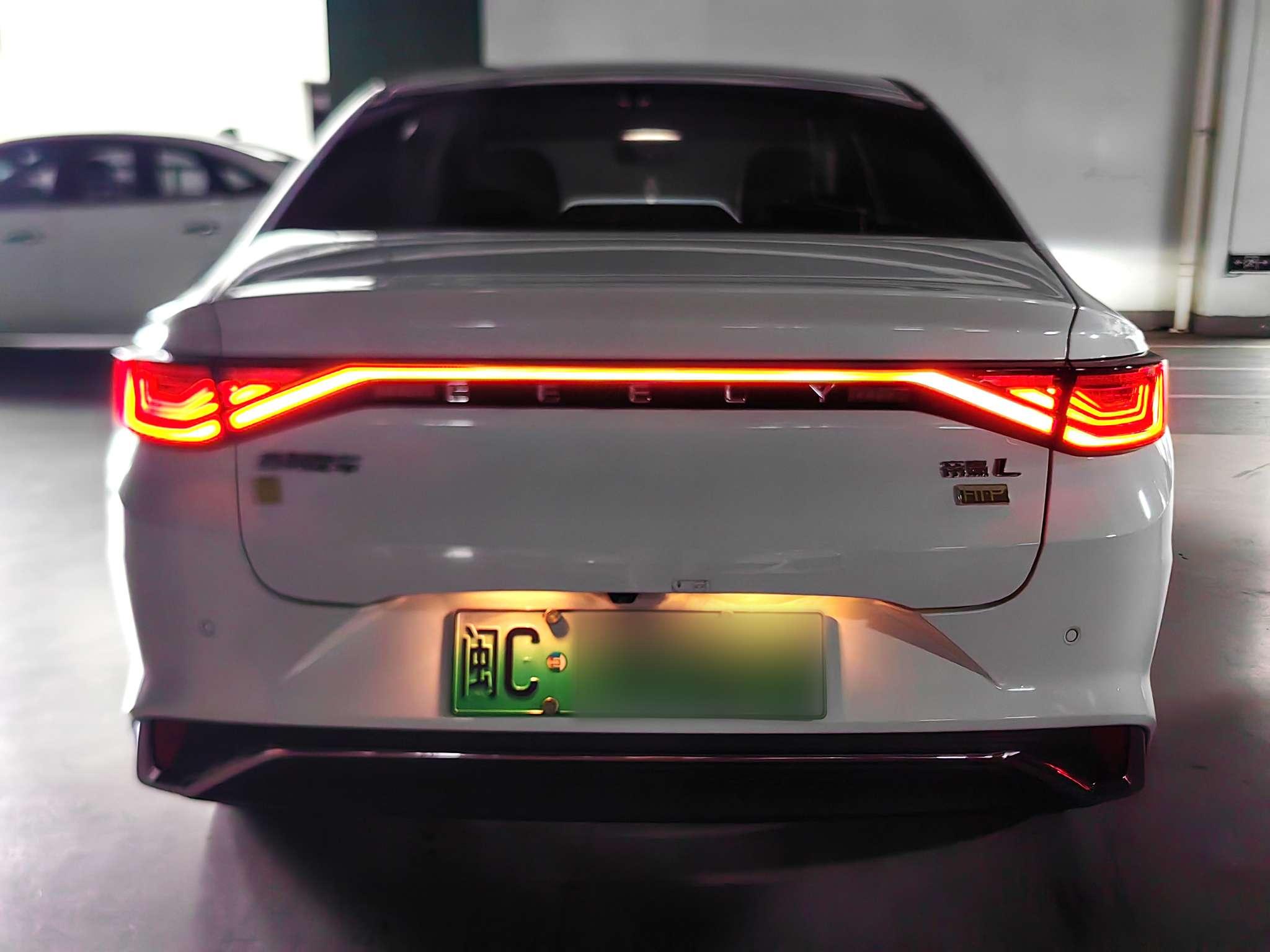 Geely Emgrand L HiP 2022 thumb 2