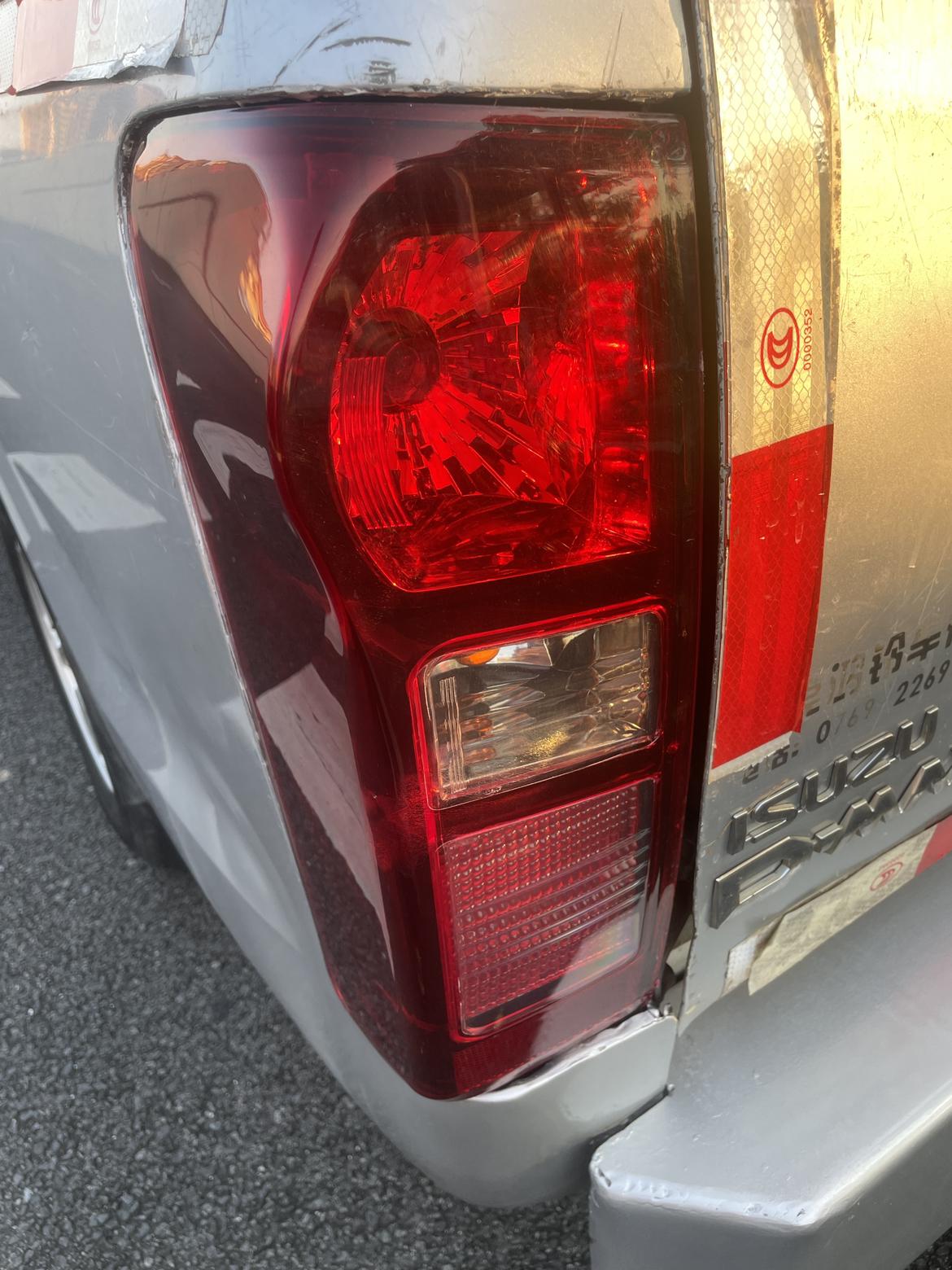 Isuzu D-Max 2015 thumb 8