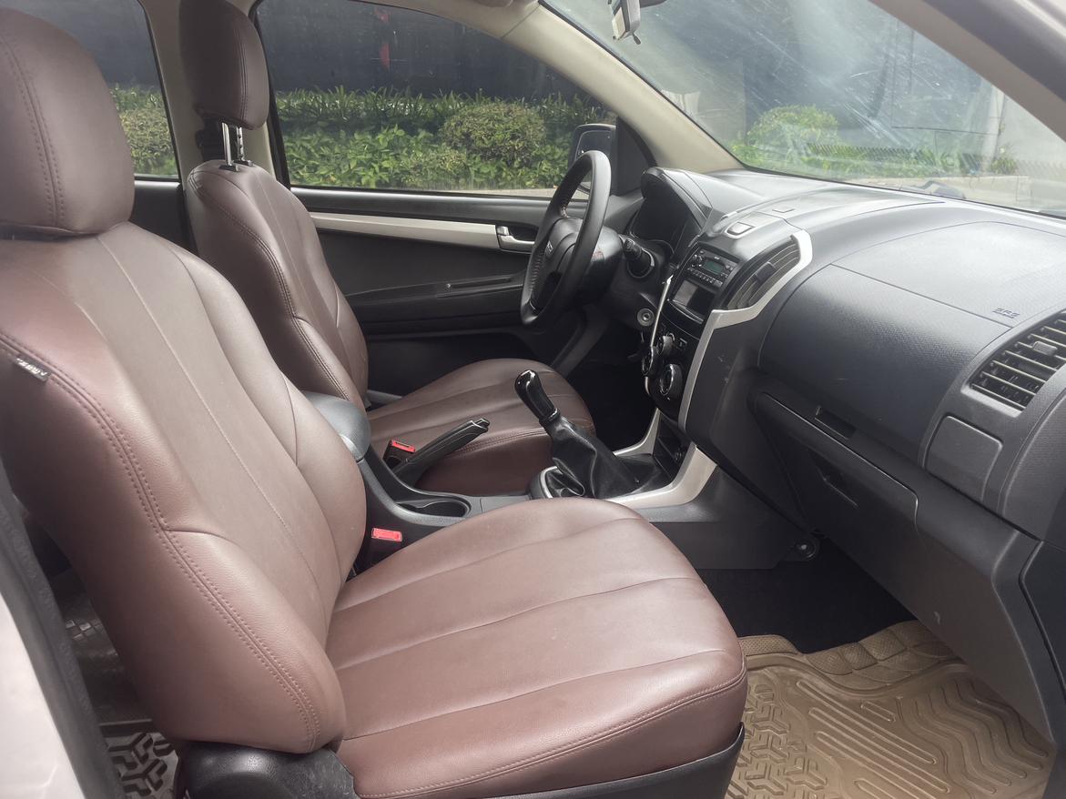 Isuzu D-Max 2015 thumb 9