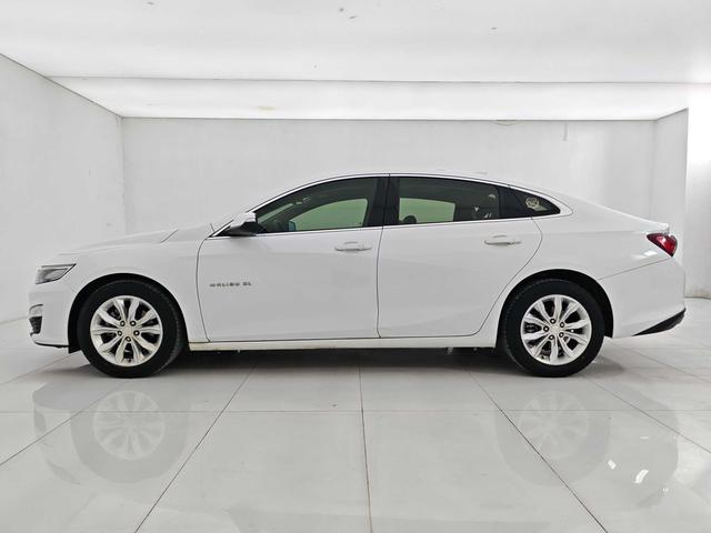 Chevrolet Malibu 2021 thumb 2