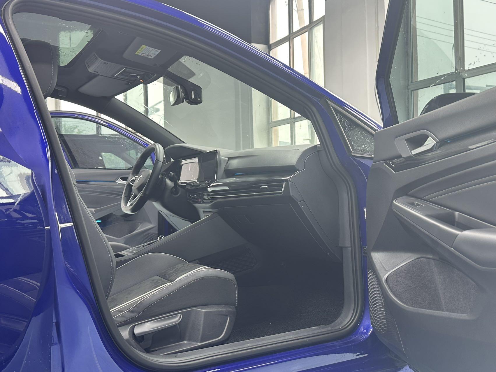 Volkswagen Golf Sportsvan 2023 thumb 6