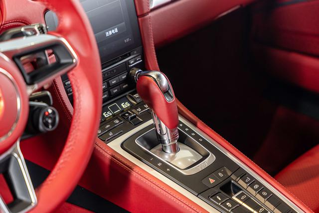 Porsche 718 2022 thumb 8