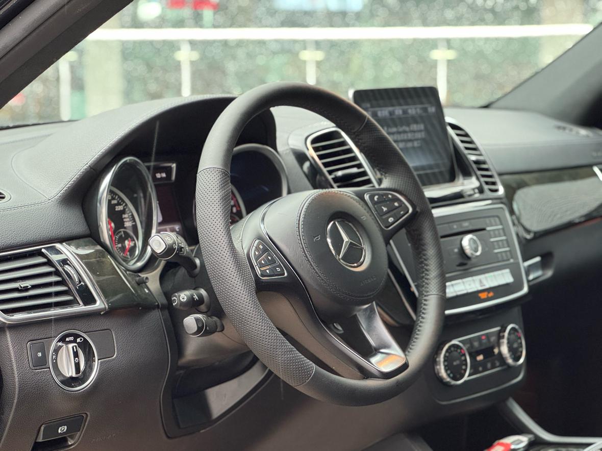 Mercedes-Benz GLS 2018 thumb 7