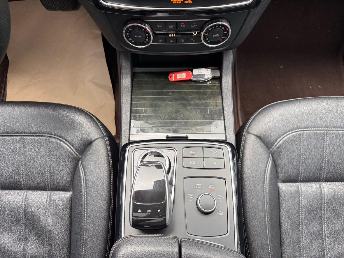 Mercedes-Benz GLS 2018 thumb 8