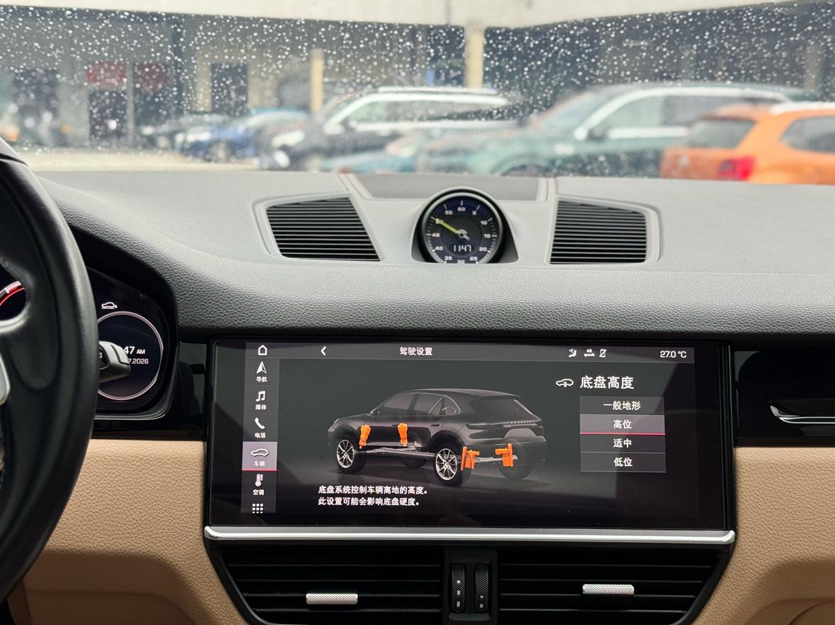 Porsche Cayenne 2019 thumb 8