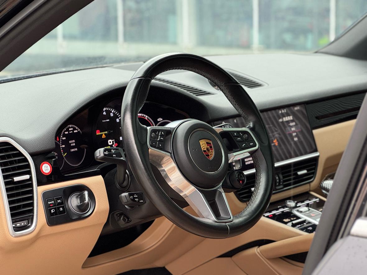 Porsche Cayenne 2019 thumb 9