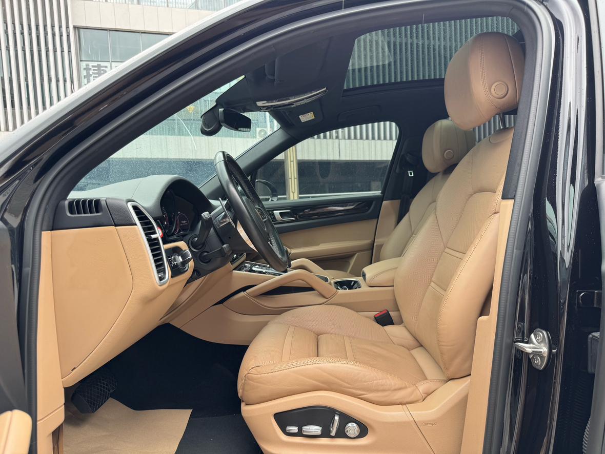 Porsche Cayenne 2019 thumb 11