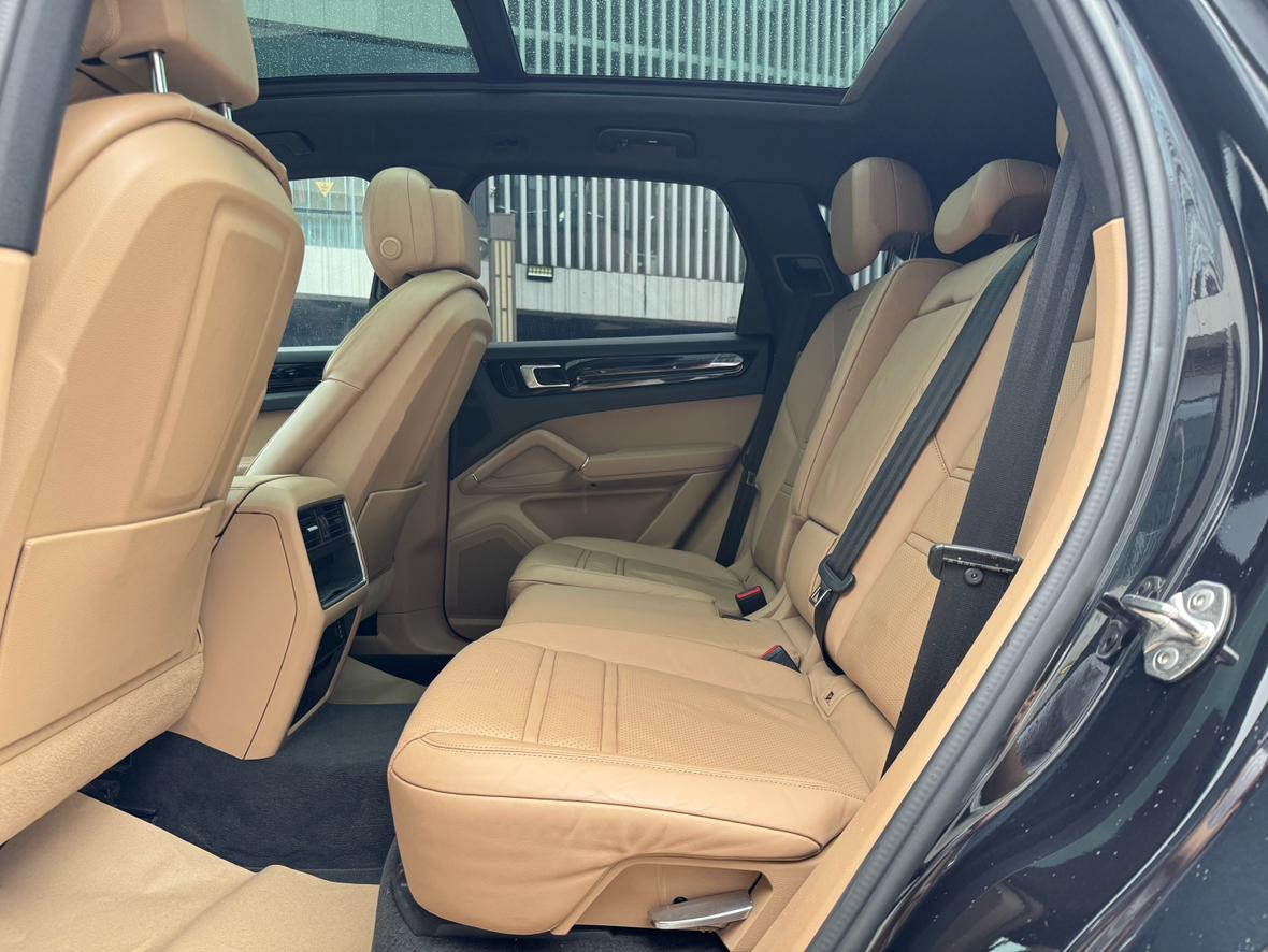 Porsche Cayenne 2019 thumb 12
