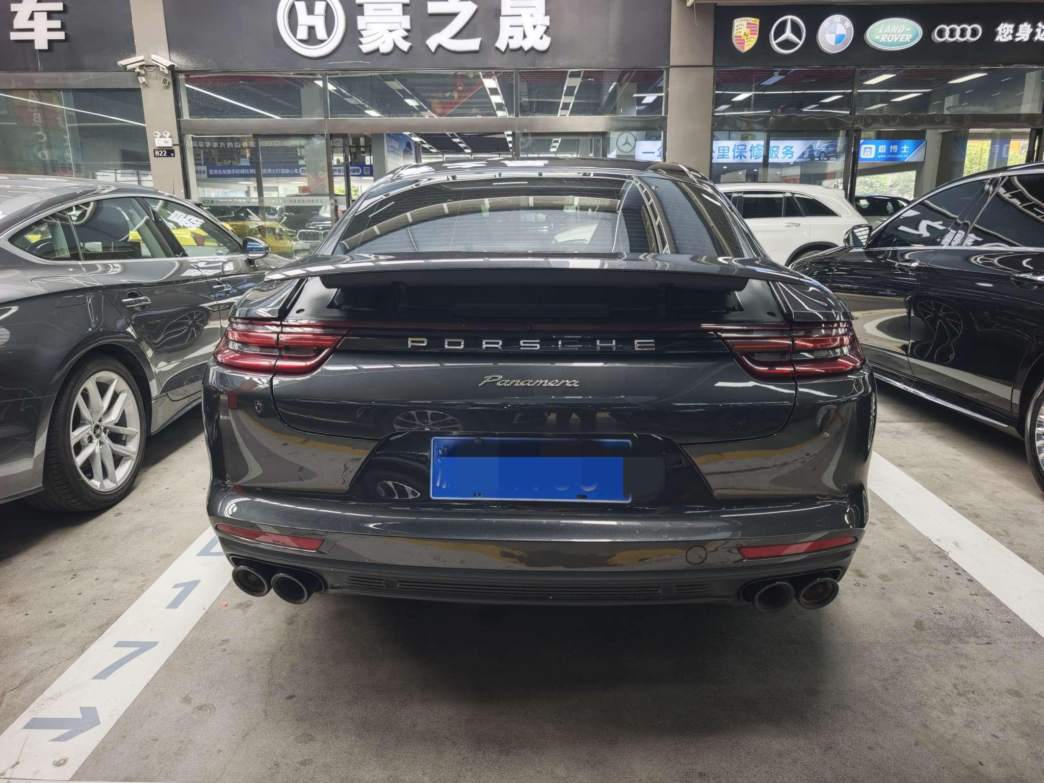 Porsche Panamera 2019 thumb 3