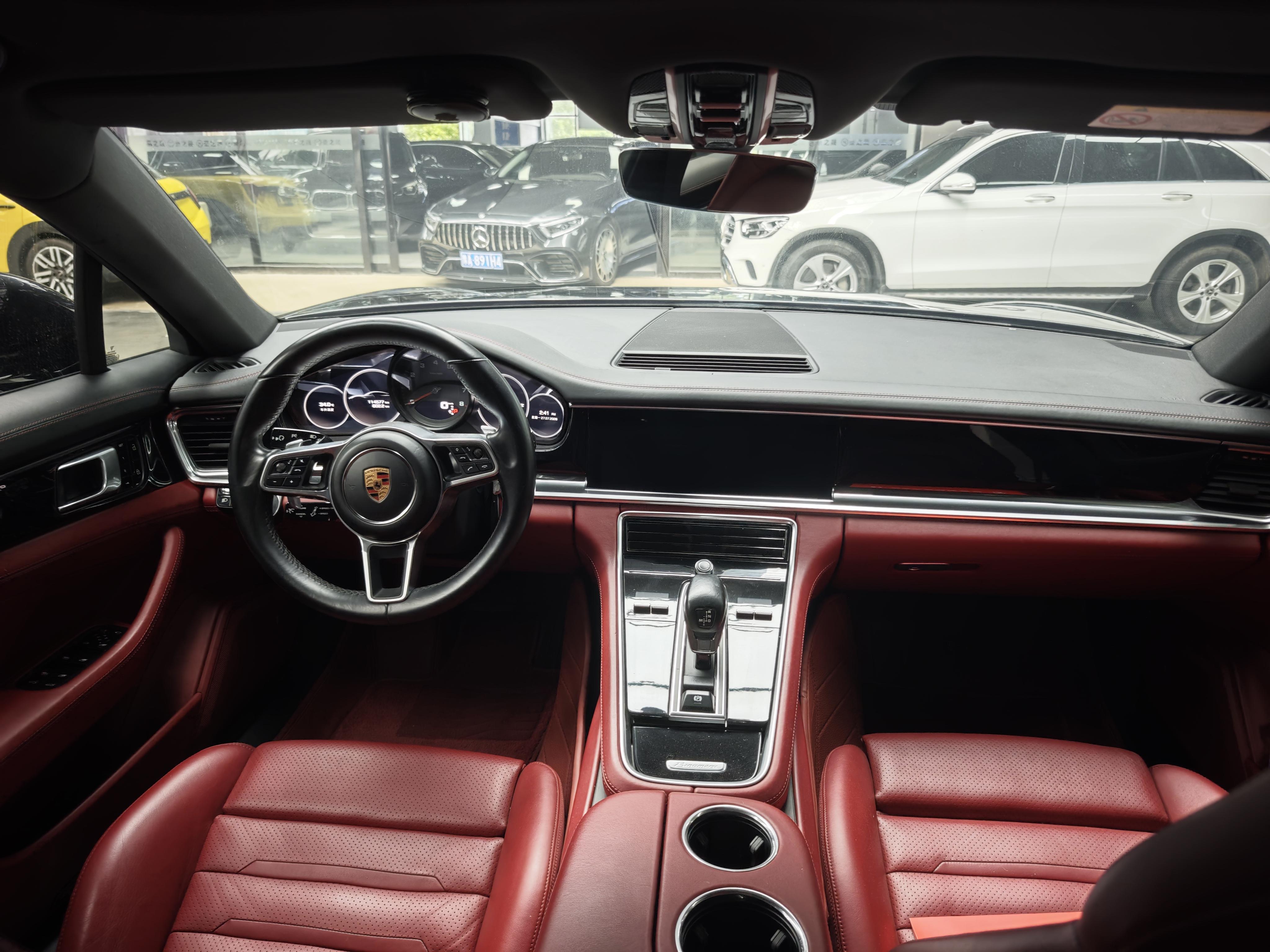 Porsche Panamera 2019 thumb 7
