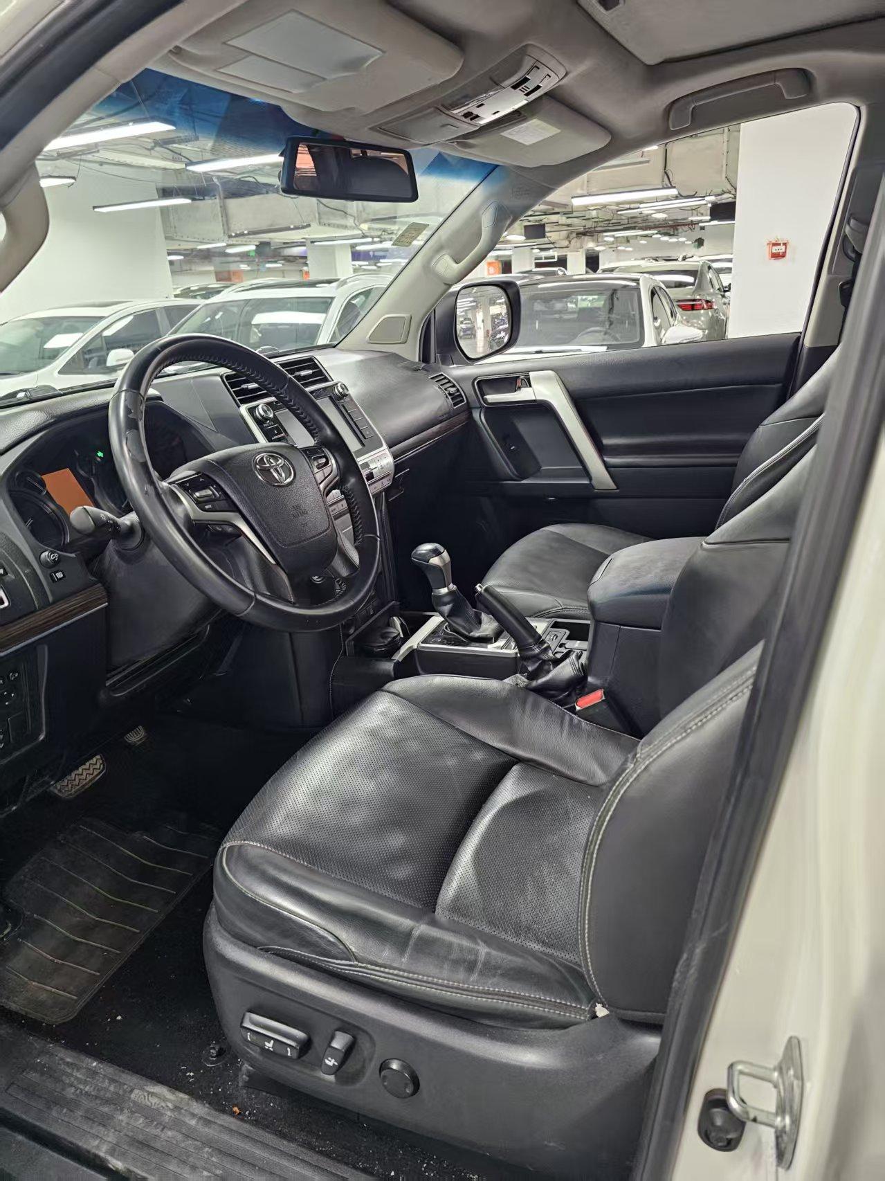 Toyota Land Cruiser Prado 2018 thumb 6