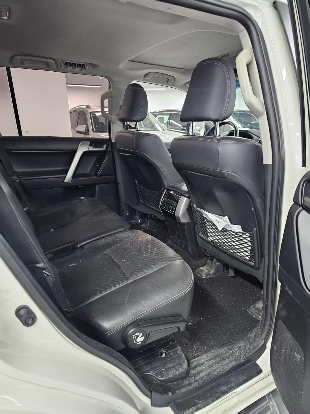 Toyota Land Cruiser Prado 2018 thumb 7