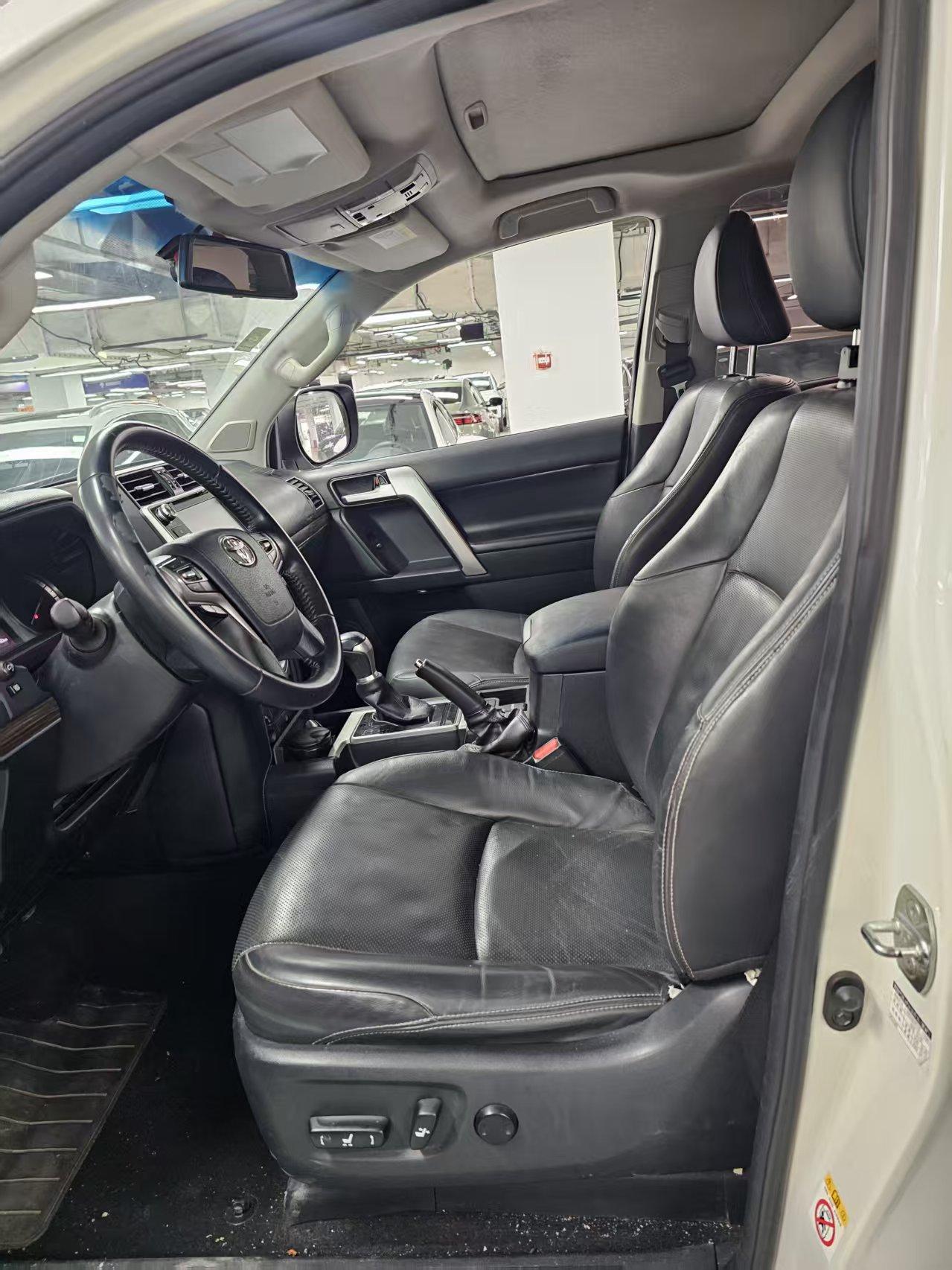 Toyota Land Cruiser Prado 2018 thumb 12